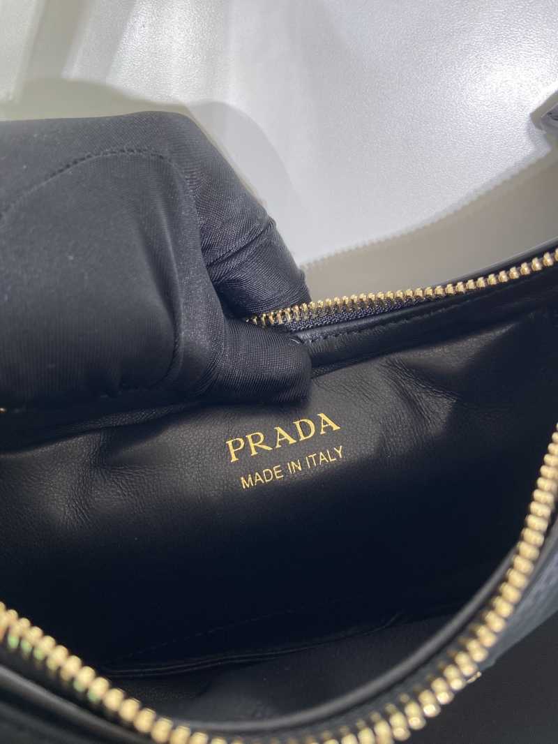 Pra*a hobo bags